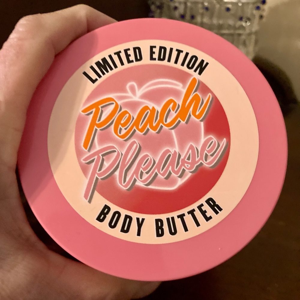 Soap & Glory Peach Please Limited Edition Body Butter - Pink. NEW. Sealed - Picture 2 of 3